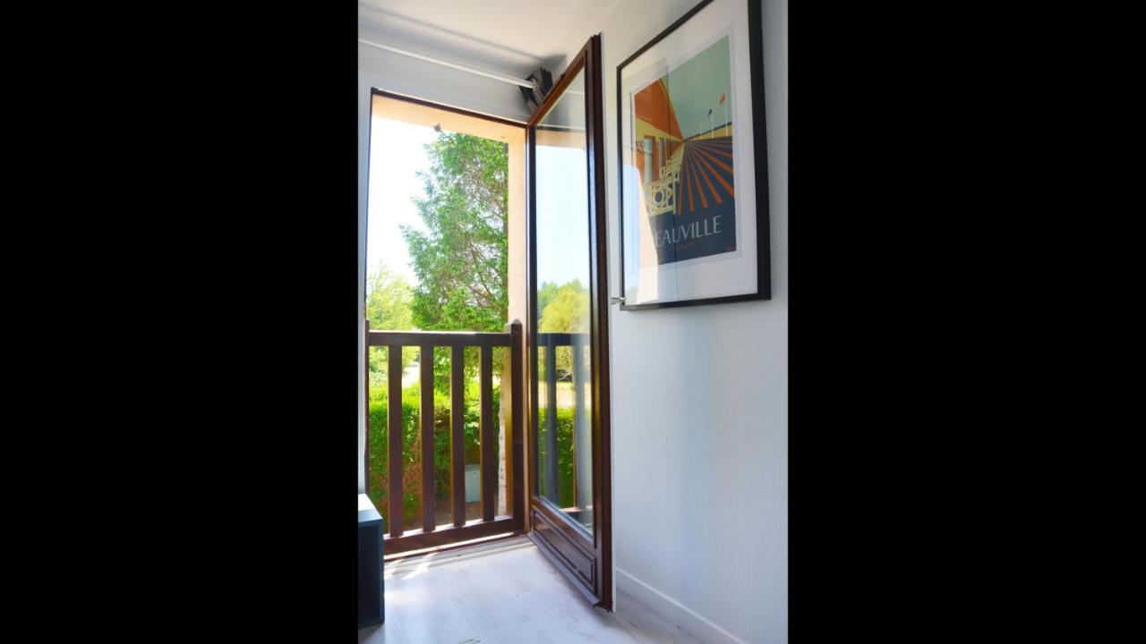 Cottage With Large Garden 15 Minutes Walk From The Beach Villers-sur-Mer Exterior photo